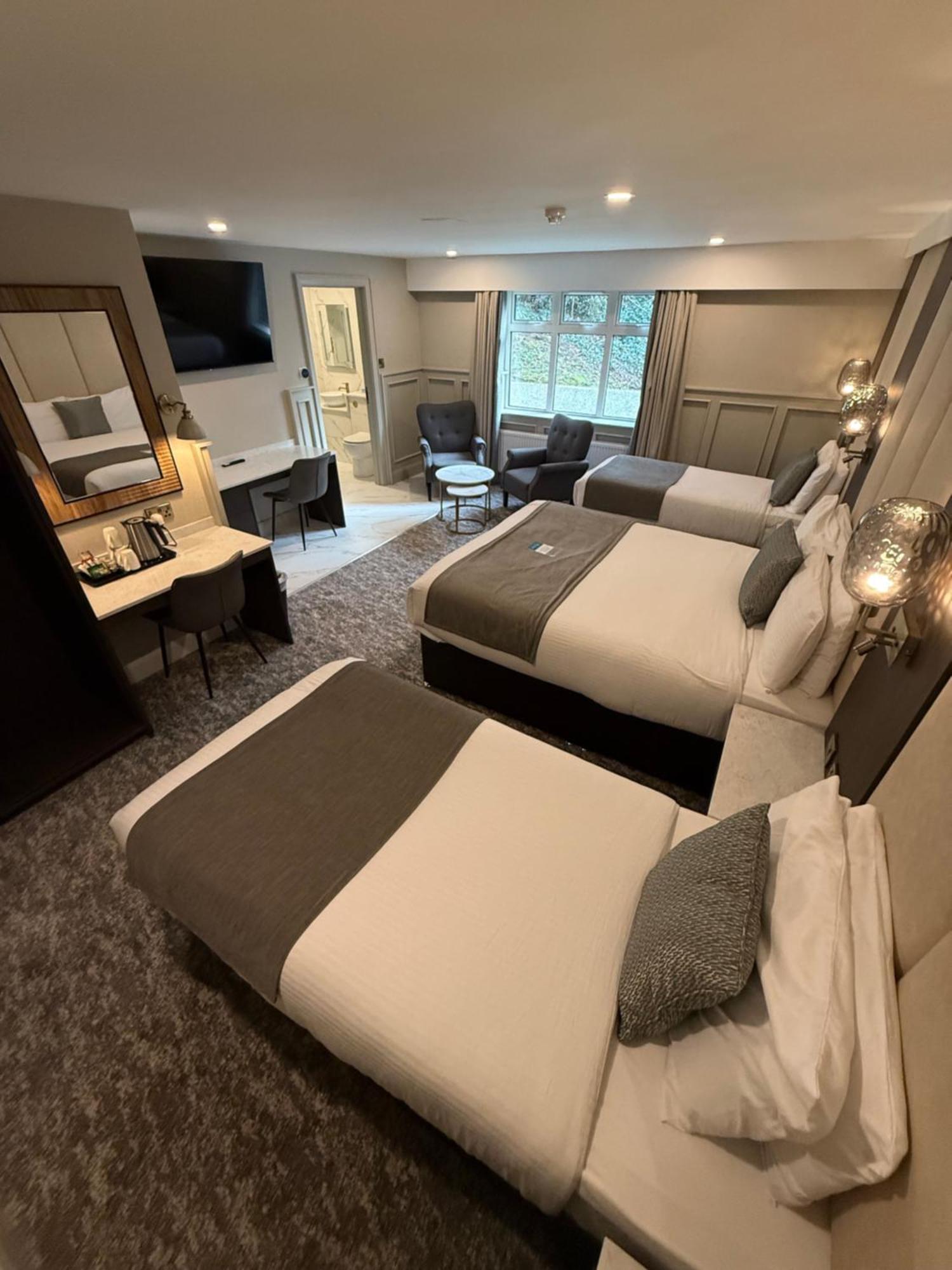 Hotel Bushtown &