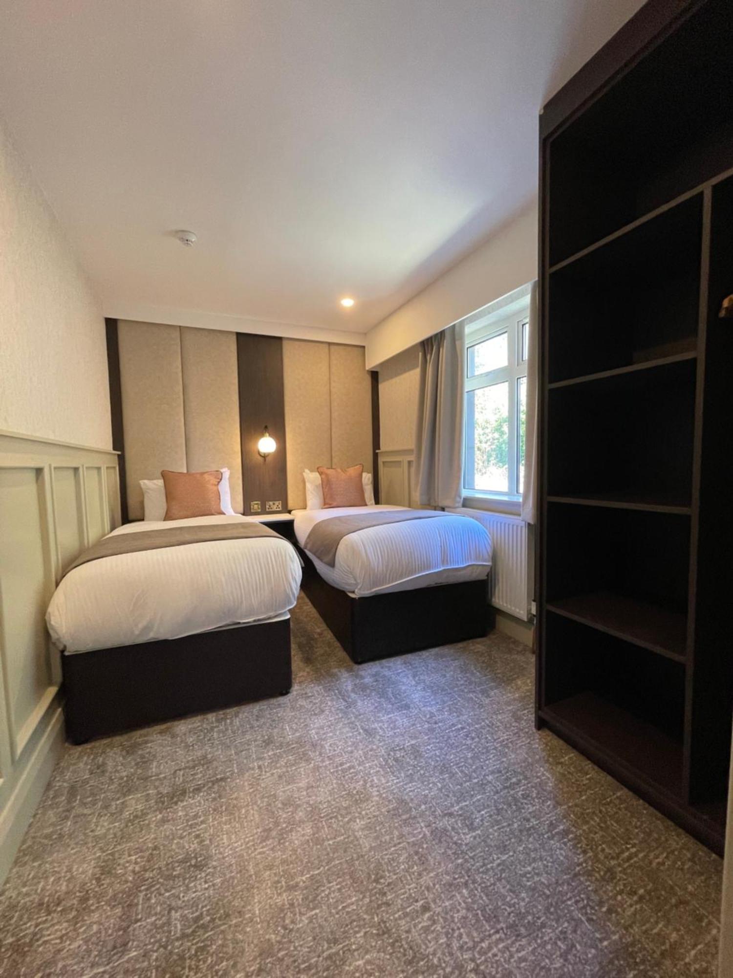 Hotel Bushtown & Coleraine